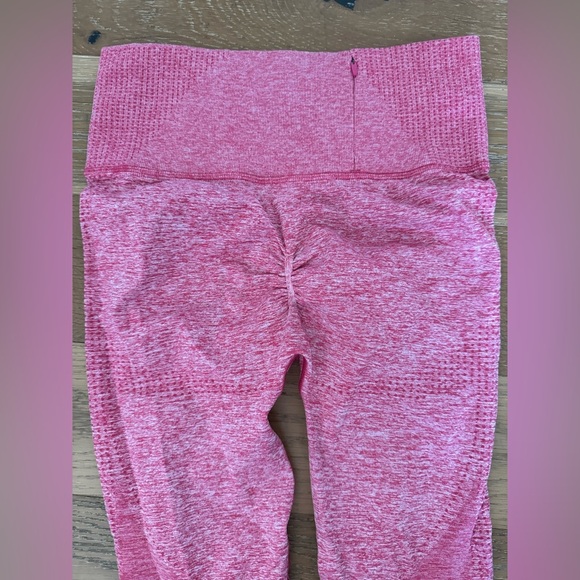 Gymshark Pink Leggings - Picture 7 of 8